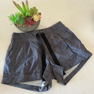 Lululemon charcoal casual pleated short